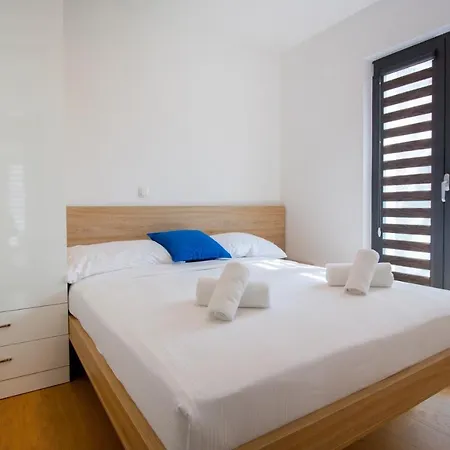 By The Sea - 19145 Апартаменты *