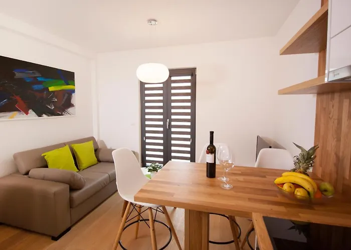 By The Sea - 19145 Makarska