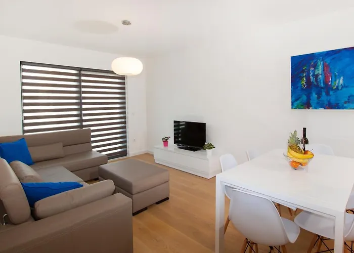 By The Sea - 19145 Apartman